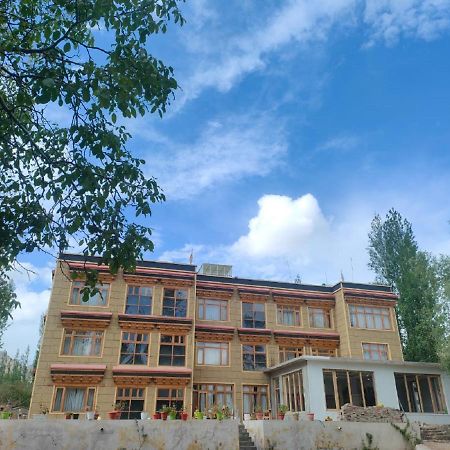 Hotel Alpine Ladakh Leh Esterno foto